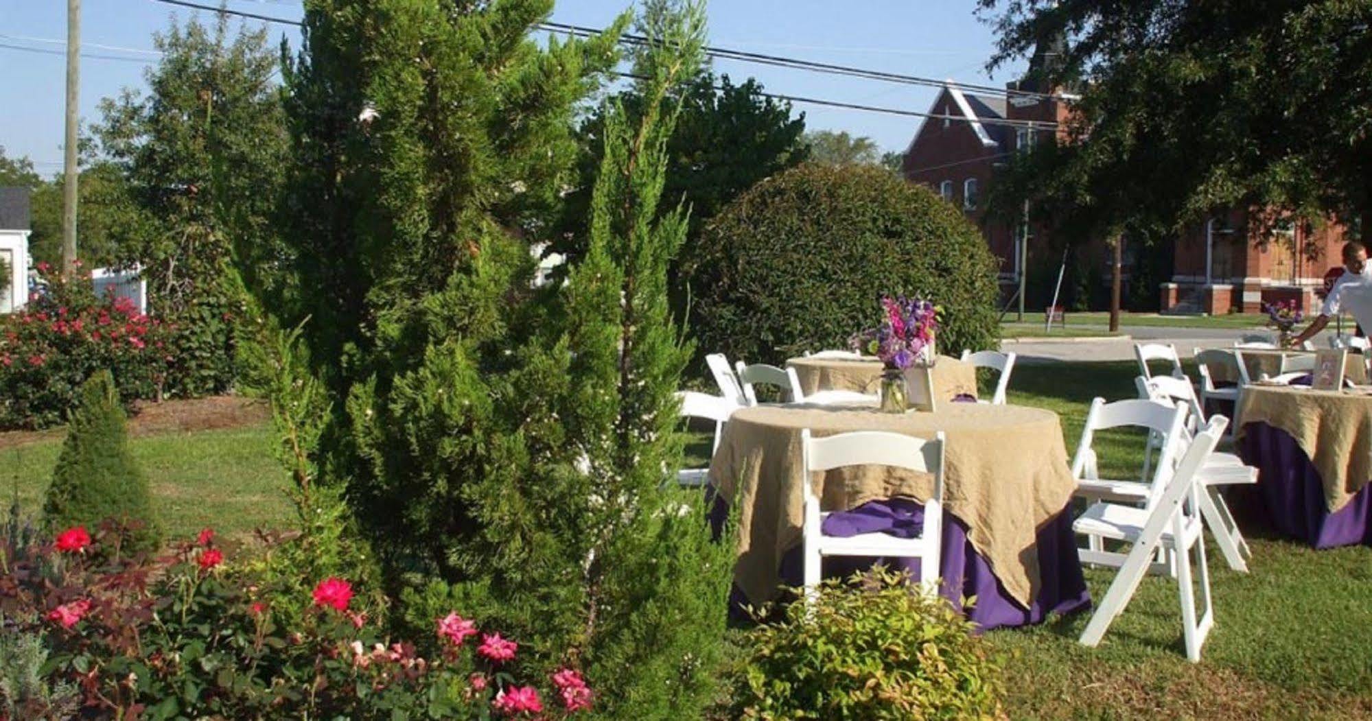 Simply Divine Hotel Dunn Kültér fotó